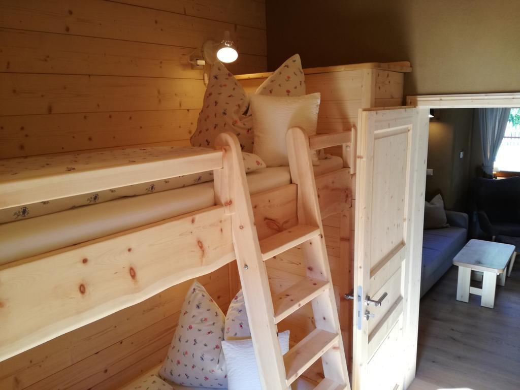 Haus Der Sonne Lägenhet Kotschach-Mauthen Exteriör bild