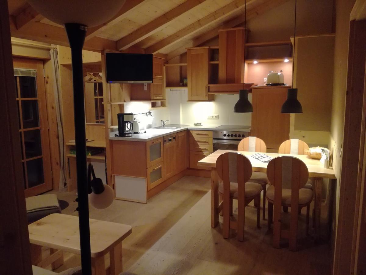 Haus Der Sonne Lägenhet Kotschach-Mauthen Exteriör bild